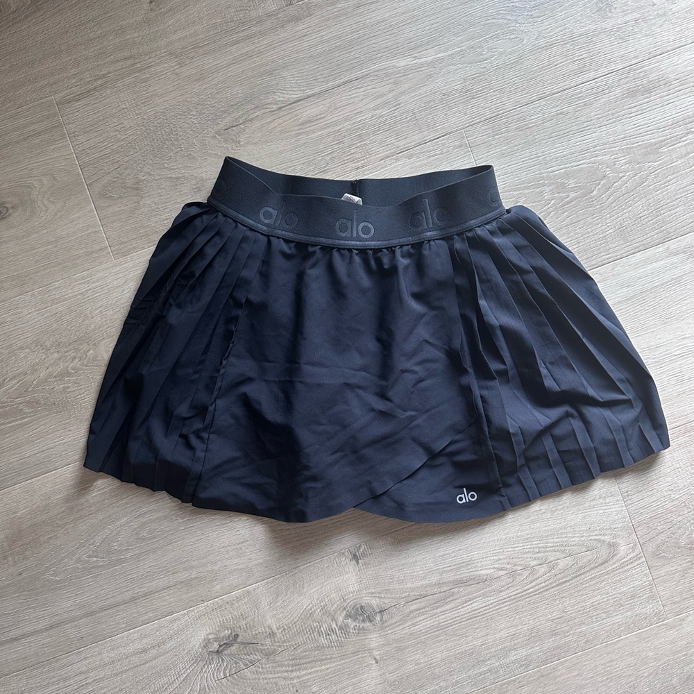 ALO Yoga Navy Pleated Mini Skirt